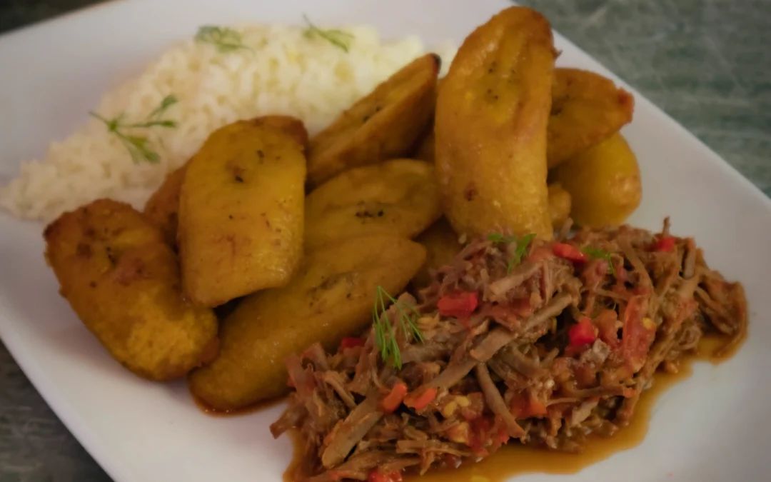 El Maravilloso Mundo del Plátano Maduro: Más que una Fruta, una Experiencia Culinaria en Tajacol